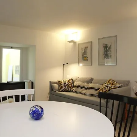 Rosa Of Mouraria's Apartment,