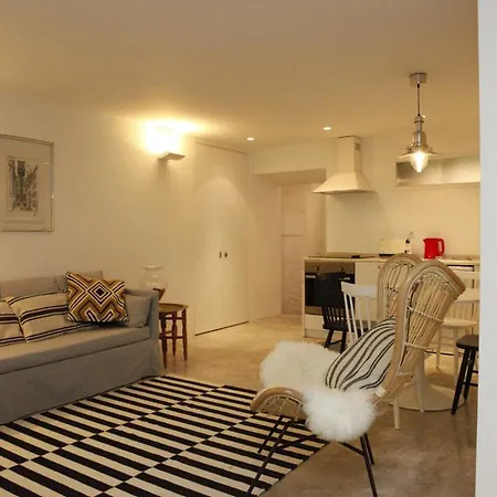 شقة Rosa Of Mouraria's Apartment, Lisboa